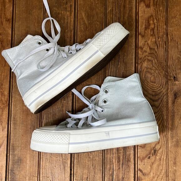 Women’s or kids Converse Classic Chuck Taylor silver lug sole High-Tops sneakers - Picture 2 of 6